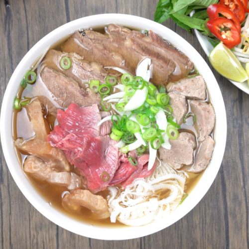 17.PHO DAC BIET – Special Combination Beef Soup